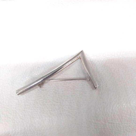 Check Mark Weird Shape Silver Broach different elegant vote ski slope Pinback - Picture 3 of 5